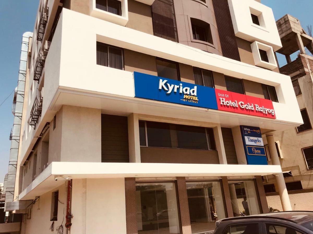 Kyriad Hotel Solapur By Othpl Esterno foto